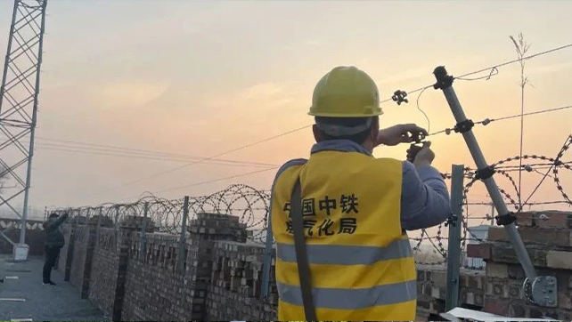 河北鐵路50多個變電站解鎖多種安裝方式！